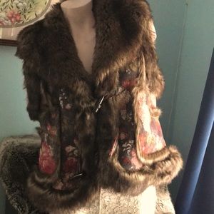 Vest, faux fur size LG.   PRICE DROP!!!!!